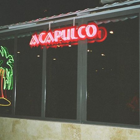 Motel Acapulco 예레반 외부 사진