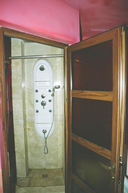 Motel Acapulco 예레반 외부 사진