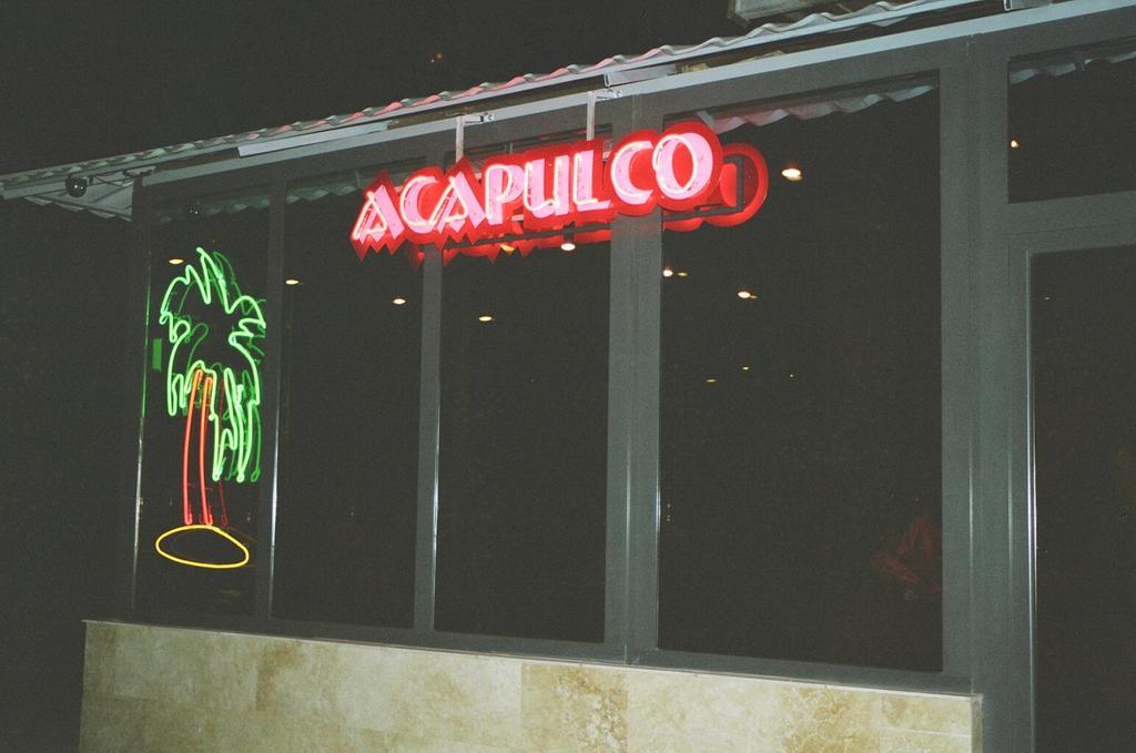 Motel Acapulco 예레반 외부 사진